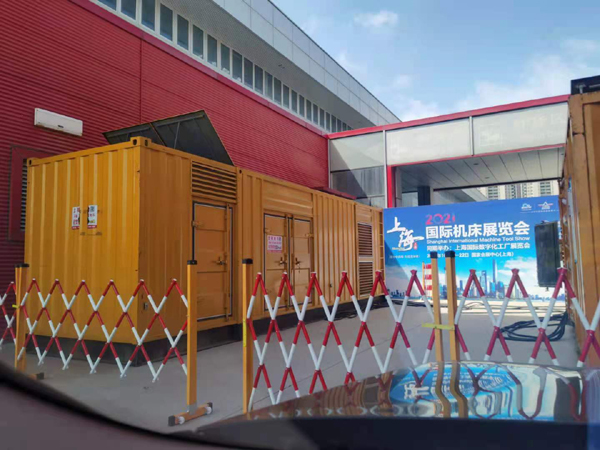 青山发电车出租-发电机无电压或电压太低怎么办？