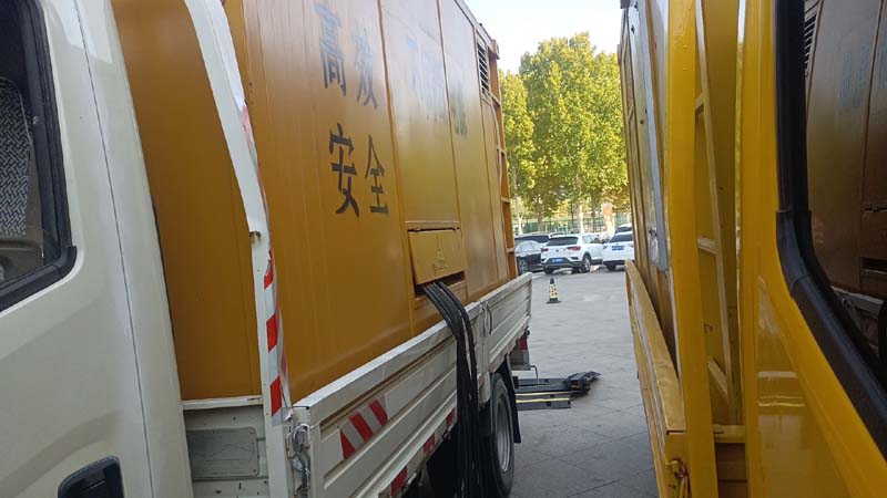 青山如何判断柴油发电机组和UPS电源的切换时间是否符合要求？